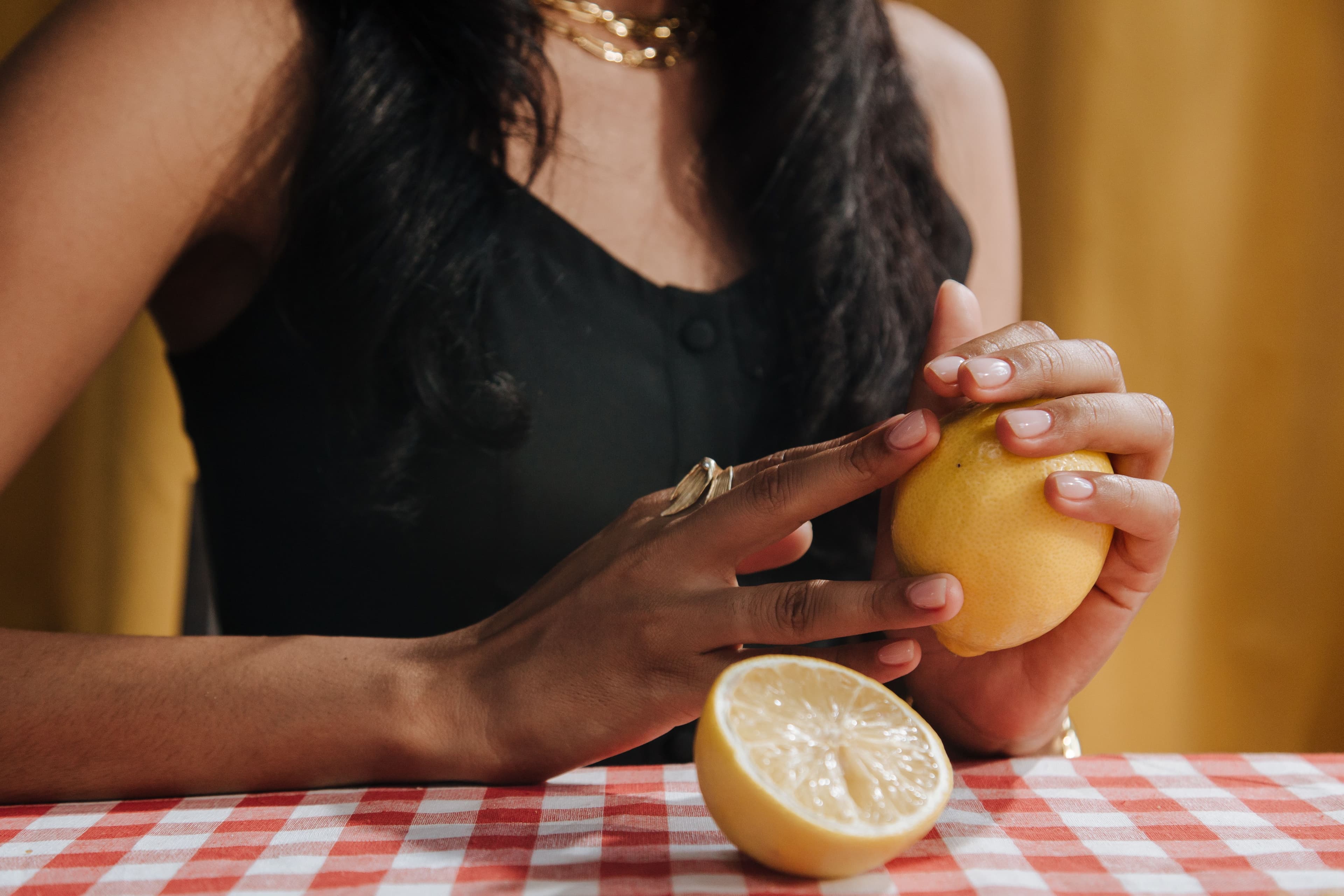 Health Benefits of Lemon: What the Science Says